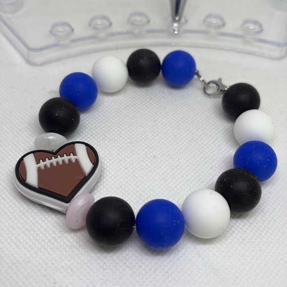 Carolina Panthers NFL Pen and Bracelet/Wristlet Set - Picture 2 of 6